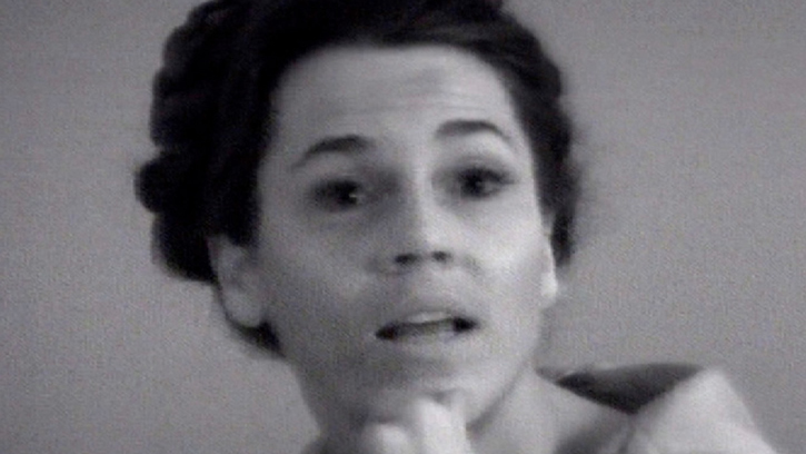 Sois belle et tais-toi !